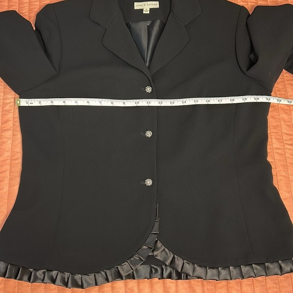 Lord & Taylor Black Jacket Blazer with Satin Ruffle Trim Size 16 - Picture 10 of 15